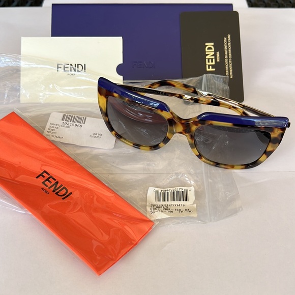FENDI 53 mm tortoise blue sunglasses main image 11